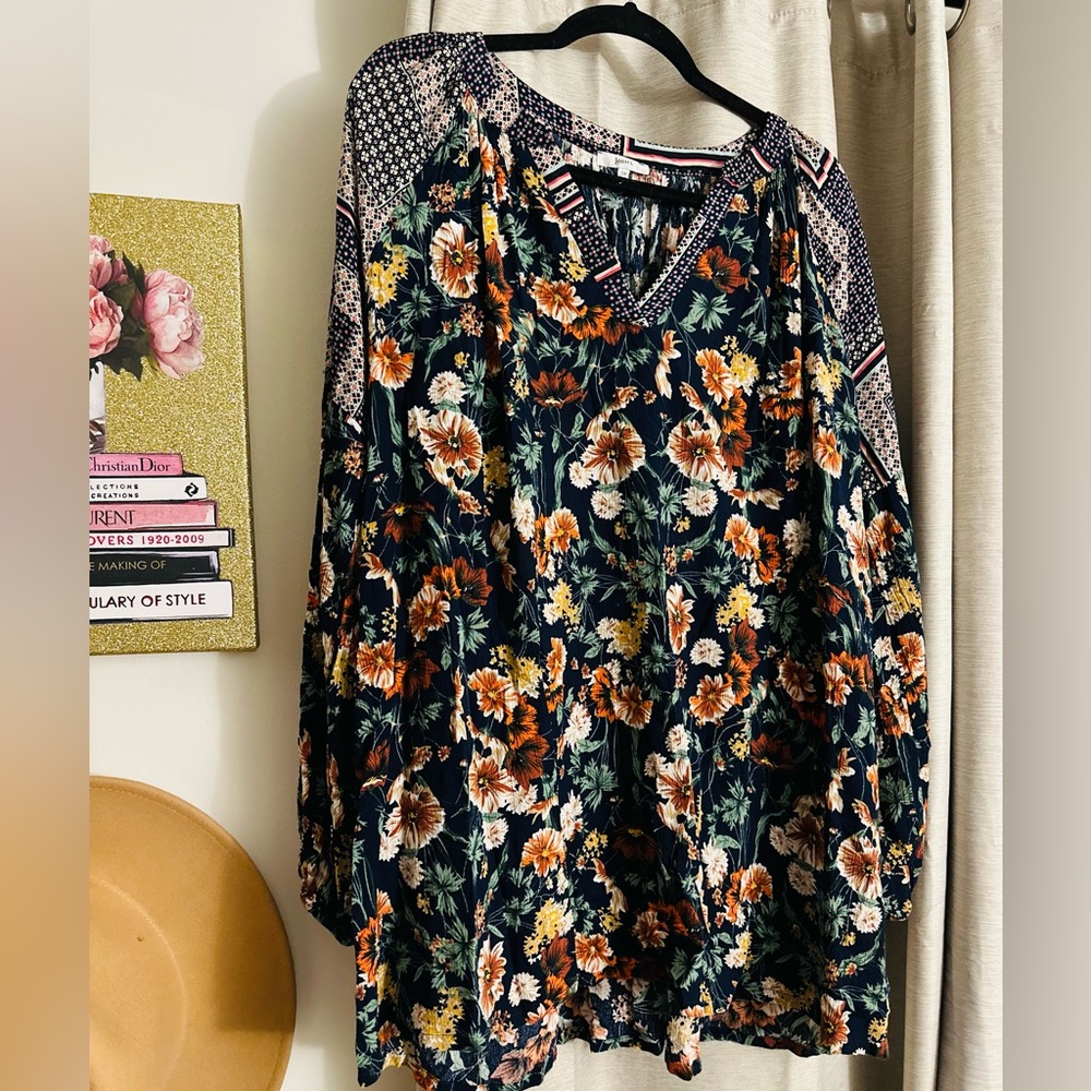 Floral top